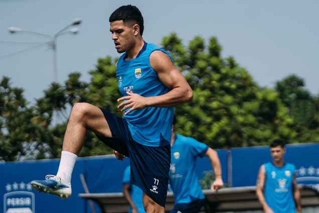 Lautan Bobotoh Padati GBLA, Suntik Semangat Persib Jelang Duel Panas El Clasico Kontra Persija