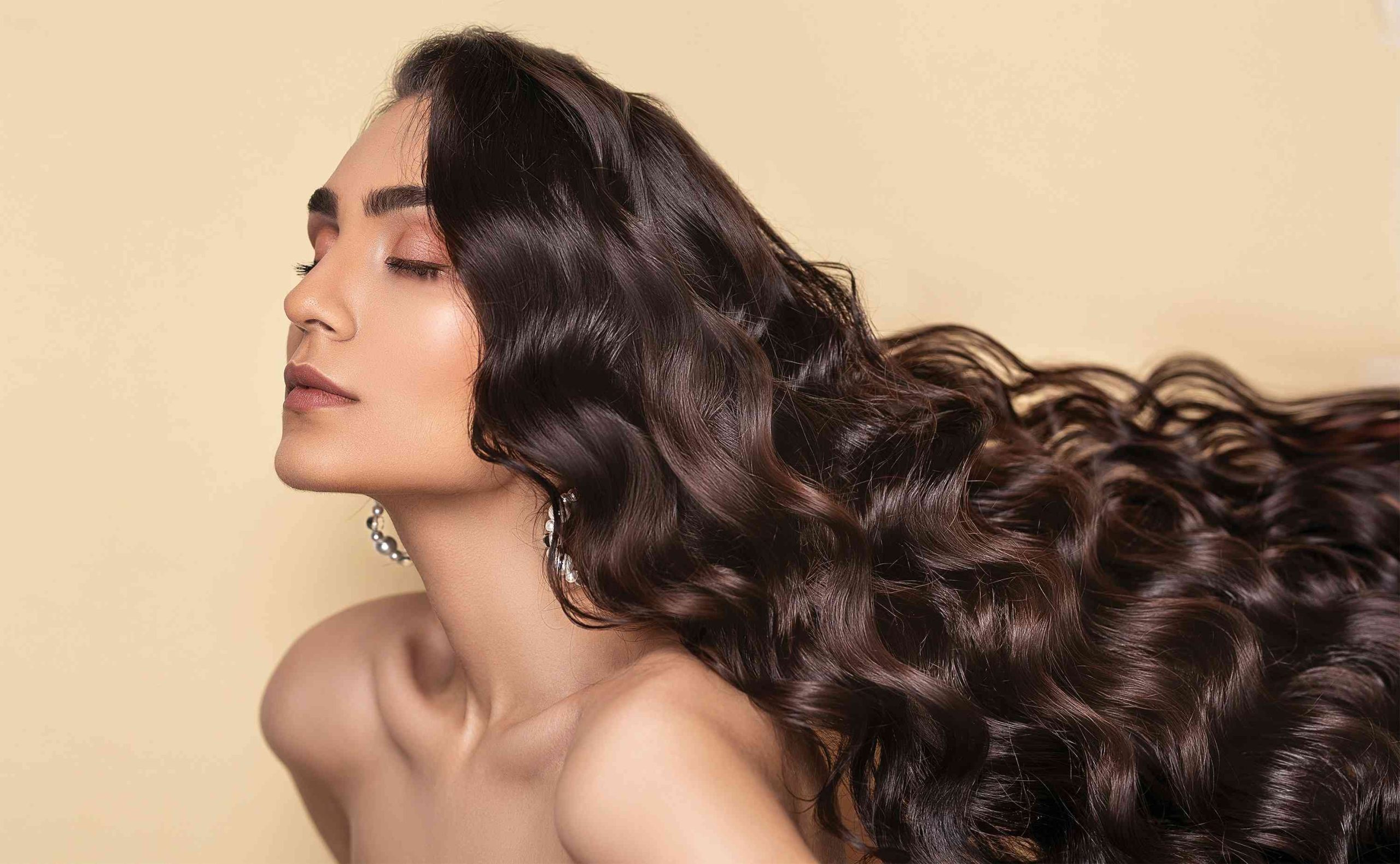 Atasi Rambut Kering dan Rontok, Ini Cara Perawatan yang Benar untuk Wanita